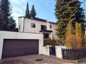 Ziegetsdorfer Strasse 69 93051 Regensburg 1